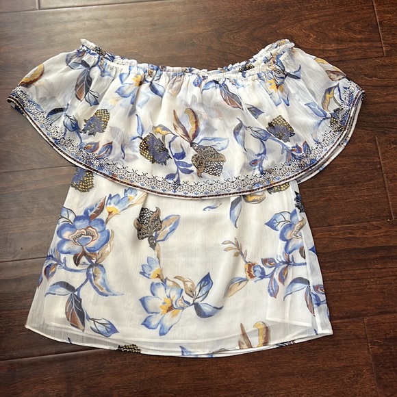 WHMB Off Shoulder Floral Print Top - Picture 6 of 10